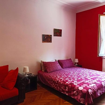 La Casa Di Born In Turin Appartement Buitenkant foto